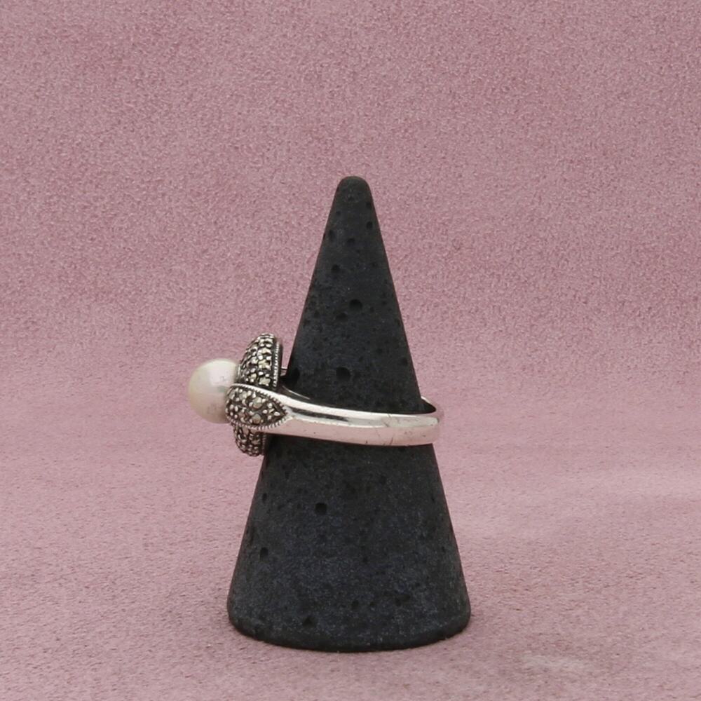 sterling silver marcasite studded pearl ring size 7 - Picture 4 of 5